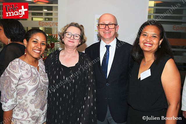 Osna Djaffardjee, directrice de la Maison des parents O.I, Sylvie Kordeusz, directeur réseau GMF, Jean-Pierre David, directeur régional Nord O.I GMF et Christie Murcy-Dugol, directrice agence GMF