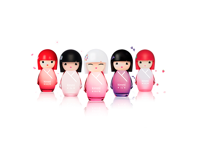 Ludiques les “Kimmidoll” sont de petites poupées qui mesure entre 6 à 40 cm, et se déclinent en eau de toilettes vous entraînant immédiatement au cœur de l’Asie – Mado - prix en boutique