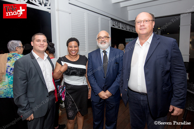  Ludovic Mallet, vice président de l’aéroport de Pierrefonds; Patricia Prosper, directrice de l’office du tourisme de Rodrigues; Patrick Mallet, président de l’aéroport de Saint Pierre et Didier Première, DG aéroport de Pierrefonds 