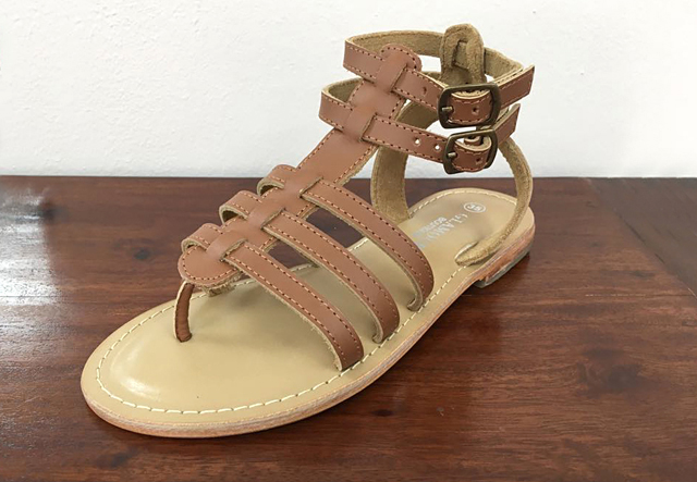 Sandale style tropézienne, en cuir 49€ - Glamour Boutique